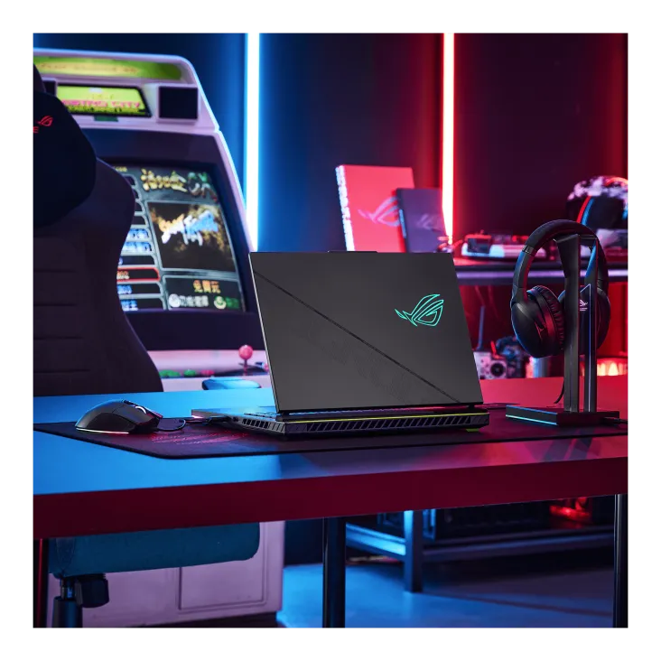 Ноутбук Asus ROG Strix G18 (2023) G814JV-RS75 (Intel Core i7-13650HX/18"/2560x1600/240Hz/16Gb/2Tb SSD/GeForce RTX4060 8Gb GDDR6/Win 11 Home) Gray