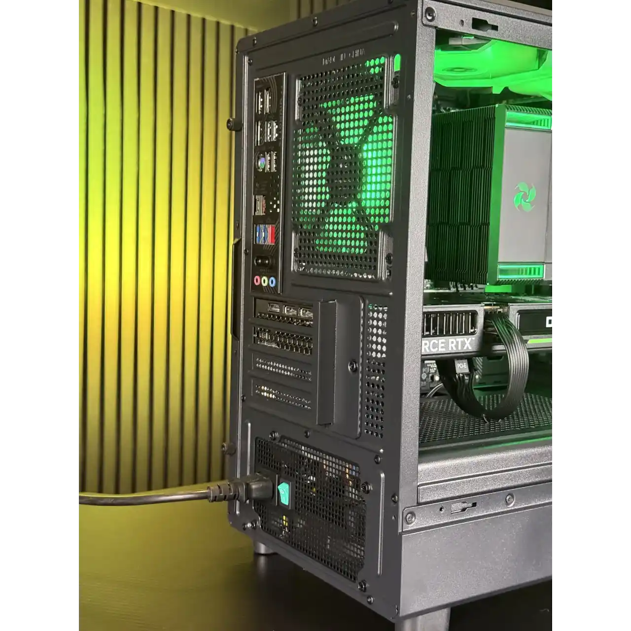 Игровой компьютер 995475 (Core i5-14400 2.5 ГГц/Intel B760/32 ГБ DDR4 3.2 ГГц/512 ГБSSD /RTX 5060 Ti 16 ГБ/Wi-Fi/650W/4FAN Indigon ARGB)