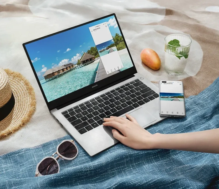 Ноутбук HONOR MagicBook X14 Plus 2024 (Ryzen 7 8845HS/14"/2880x1800/32Gb/2Tb SSD/Radeon 780M/Win 11 H) Silver - фото