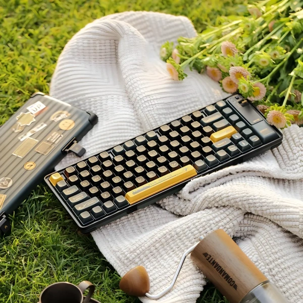 Фото - Механическая клавиатура LOFREE OE901 black bluetooth noRU