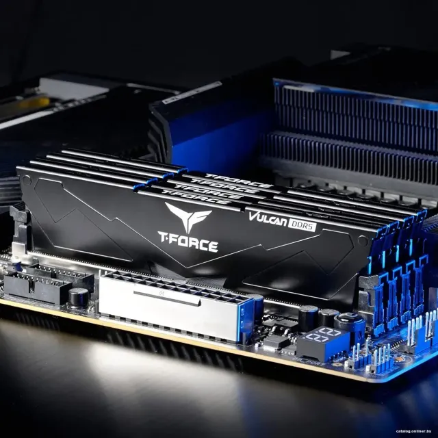 Оперативная память 32 Gb 6400 MHz Team Group T-FORCE Vulcan (FLBD532G6400HC40BDC01) купить! 