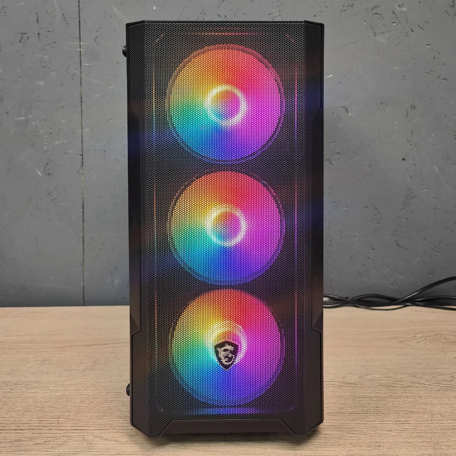 Игровой компьютер 990469 (Ryzen 5 3600 3,6 ГГц/AMD B550/16 ГБ 3,6 ГГц/1024 ГБ SSD/RTX 2060 SUPER 8 ГБ/Wi-Fi/650W/Powercase Vision Micro M3B Black)