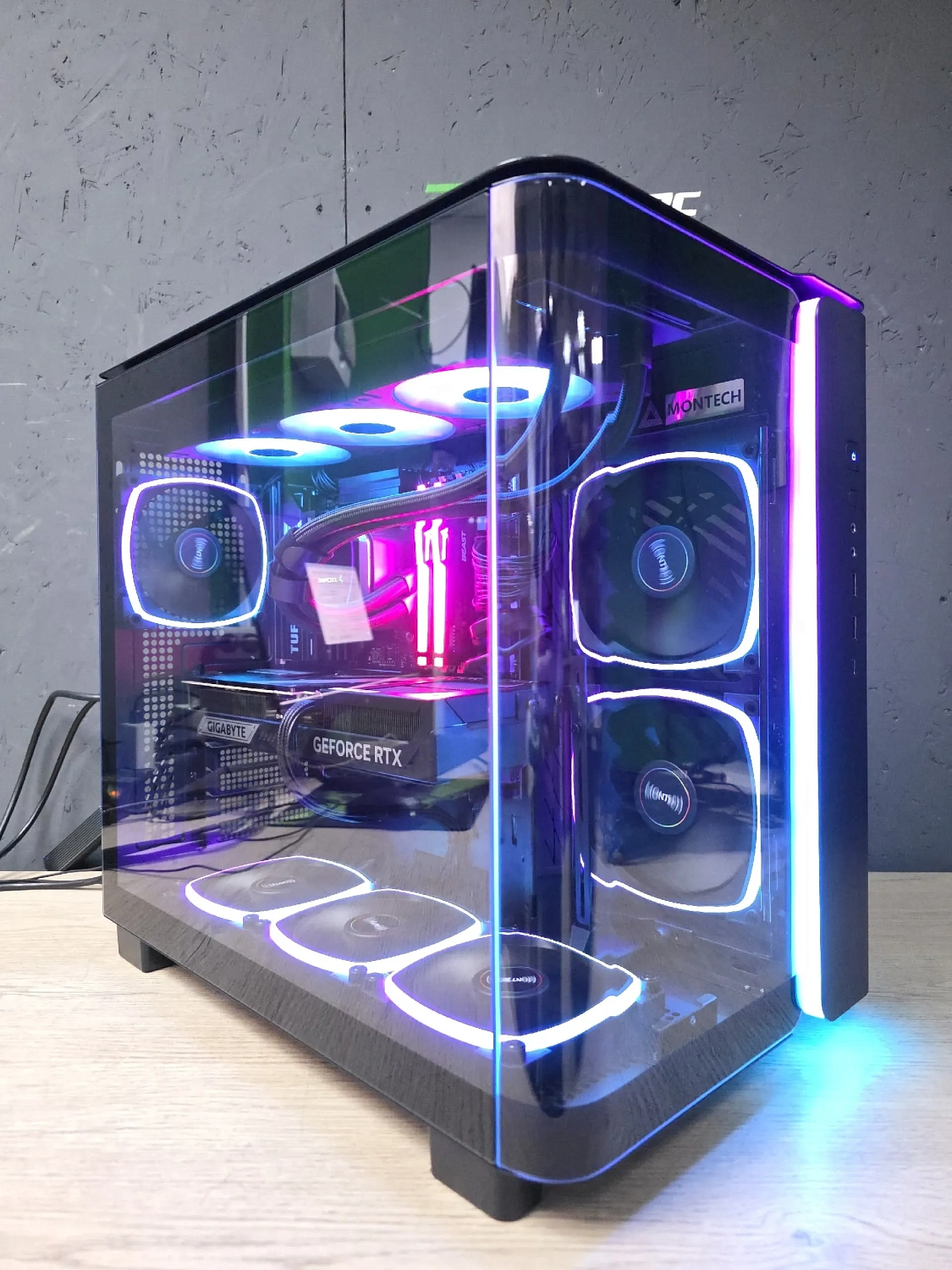 Игровой компьютер 992938 (Ryzen 9 9900X 4.4 ГГц/AMD X870/32 ГБ DDR5 6.0 ГГц/1024 ГБ SSD/RTX 5060 Ti 16 ГБ/Wi-Fi/850W/Montech KING 95 PRO ARGB Black)