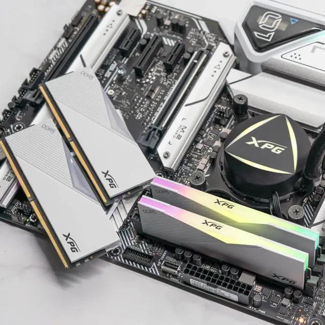 Оперативная память DDR5 64 ГБ 6400 МГц ADATA XPG LANCER RGB White (AX5U6400C3232G-DCLARWH) модулей 2 шт. купить! 