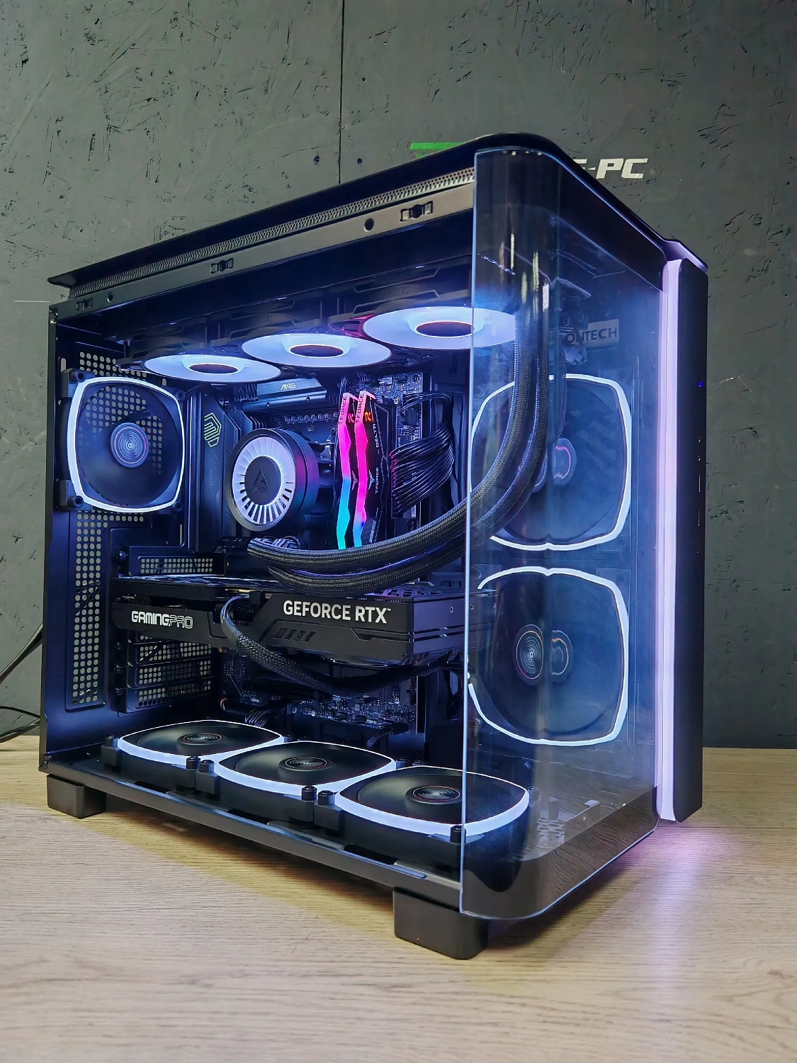 Игровой компьютер 992942 (Ryzen 7 7700X 4.5 ГГц/AMD X870/32 ГБ DDR5 6.0 ГГц/1024 ГБ SSD/RTX 5060 Ti 16 ГБ/Wi-Fi/850W/Montech KING 95 PRO ARGB Black)