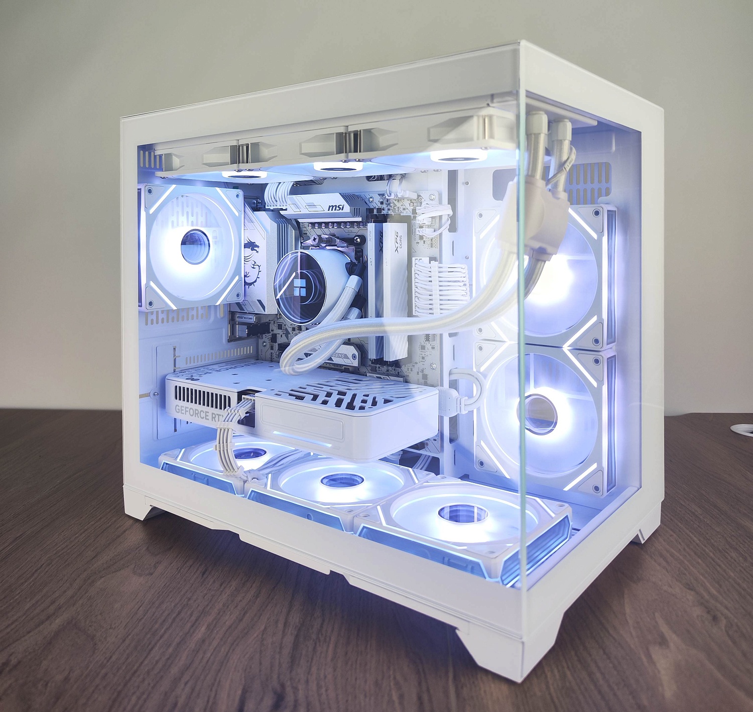 Компьютерный корпус 1STPLAYER MEGAVIEW MV6-TP ARGB White (MV6-TP-WH-2FC7R-W-1FC7-W)