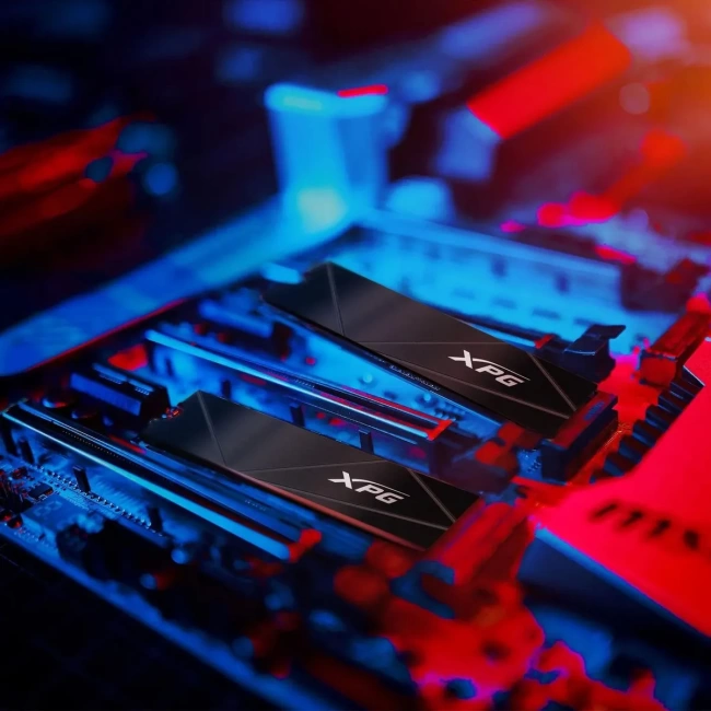 Твердотельный накопитель ADATA 2000 Gb S50 Black (SGAMMIXS50C-2000G-CS) купить! 