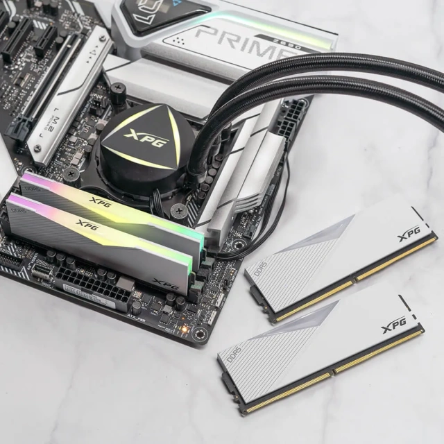 Оперативная память DDR5 32 ГБ 6000 МГц ADATA XPG LANCER RGB White (AX5U6000C3016G-DCLARWH) модулей 2 шт. купить! 