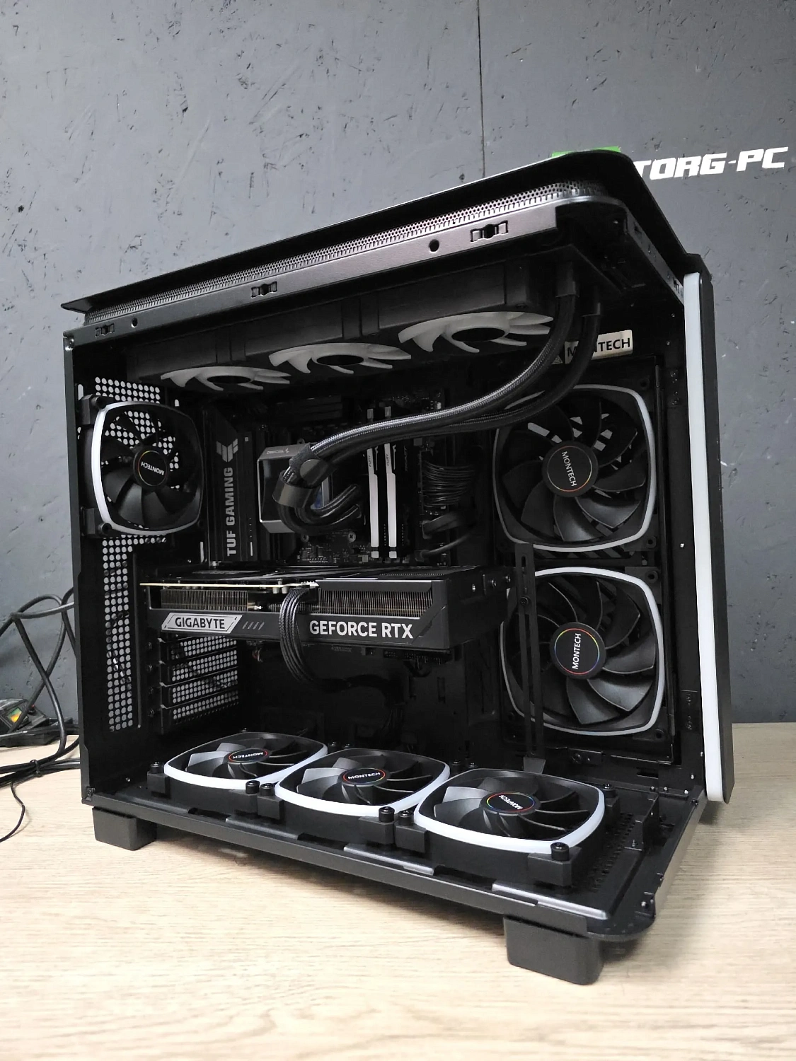 Игровой компьютер 992926 (Ryzen 7 9700X 3.8 ГГц/AMD X870/32 ГБ DDR5 6.0 ГГц/1024 ГБ SSD/RTX 5060 Ti 16 ГБ/Wi-Fi/850W/Montech KING 95 PRO ARGB Black)