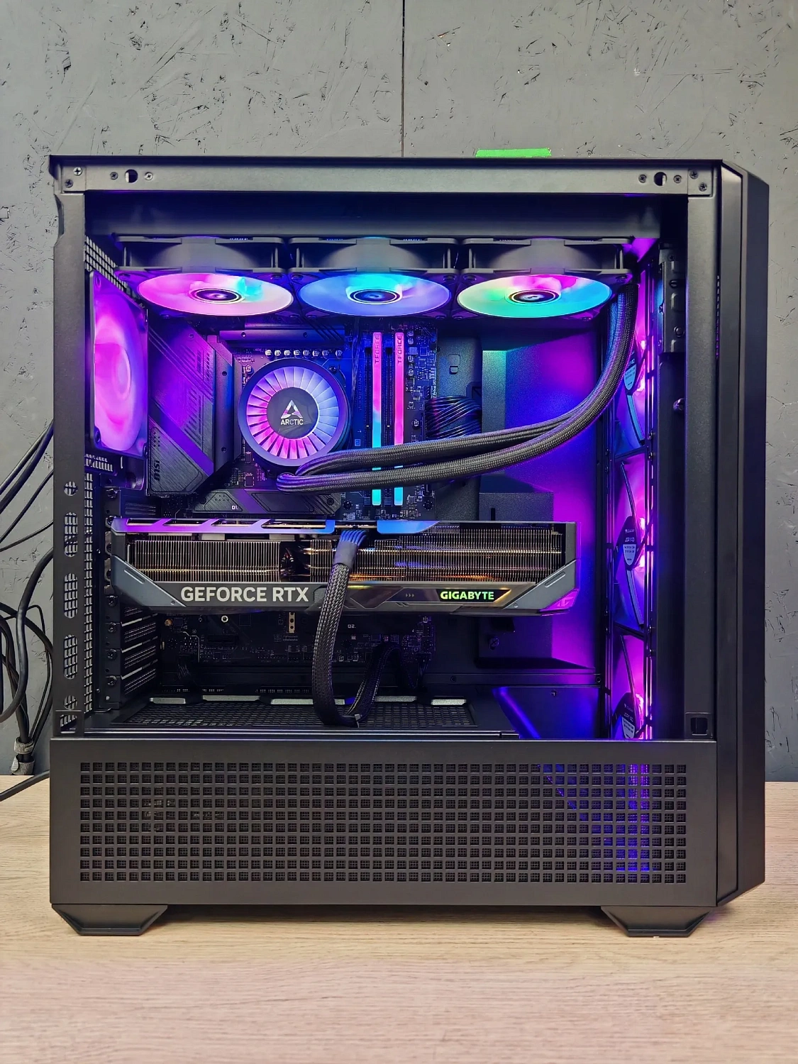 Игровой компьютер 989709 (Ryzen 9 9900X3D 4,4 ГГц/AMD B850/32 ГБ DDR5 6 ГГц/2048 ГБ SSD/RTX 5070 TI 16 ГБ/Wi-Fi/1000W/MSI MAG FORGE 320R AirFlow TG ARGB)