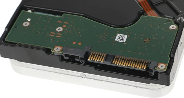 Жесткий диск Seagate 16000 Gb EXOS X18 (ST16000NM004J) купить! 