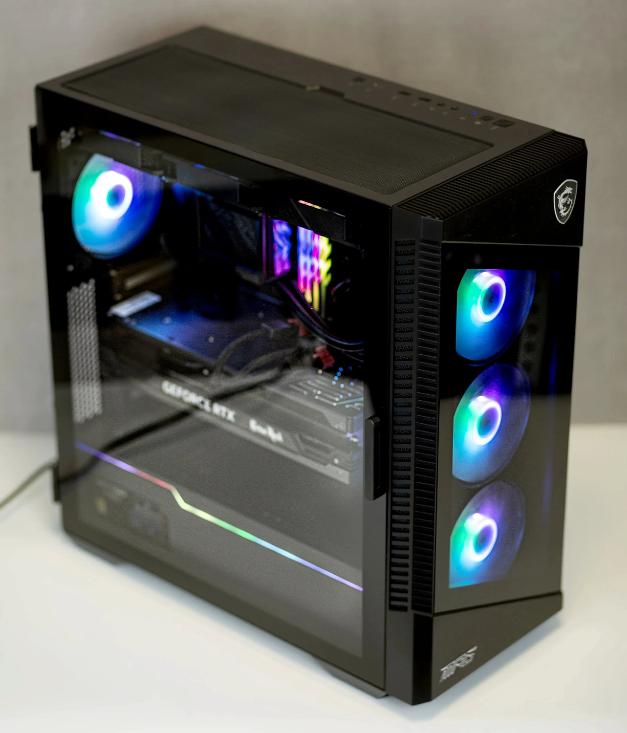 Игровой компьютер 678020 ( Ryzen 7 7700X 4.5 ГГц/X670/16 ГБ DDR5 4.8 ГГц/1 ТБ SSD/Radeon RX 6800 16 ГБ/Блок 850W/Корпус MSI MPG VELOX 100R/Win 10 Pro Trial)