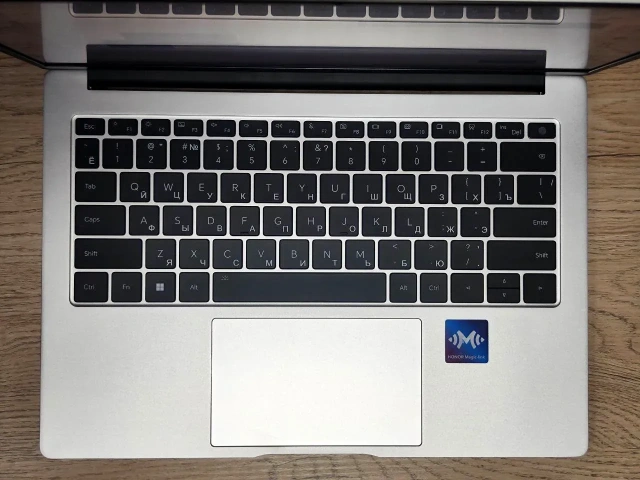 Ноутбук HONOR MagicBook X14 Plus FMI-7651 (Ryzen 7 8845HS/14"/FHD+/16Гб/512Гб SSD/Radeon 780M/Win 11) 5301AJMC Silver - фото